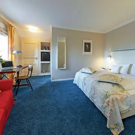 فندق Romantik Friederikenhof Restaurant & 4*