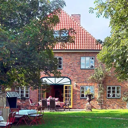 Romantik Friederikenhof Restaurant & 4* لوبيك
