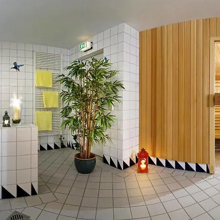 فندق Romantik Friederikenhof Restaurant & 4*