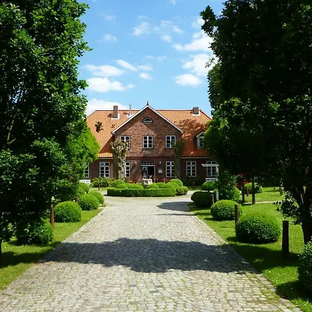 فندق Romantik Friederikenhof Restaurant & 4*